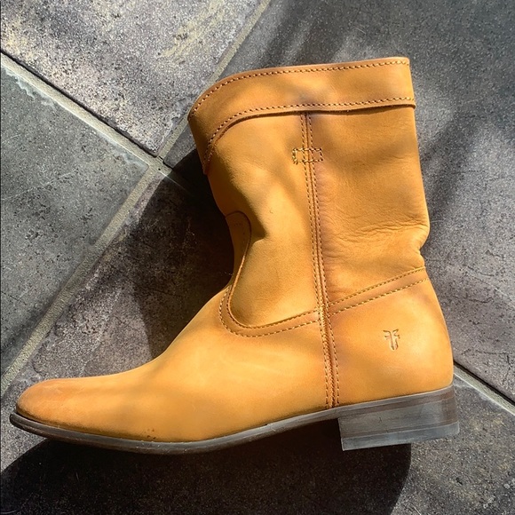 Frye boots size 6 - Picture 8 of 8